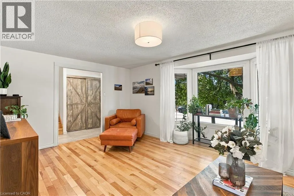 178 LAURENTIAN Drive