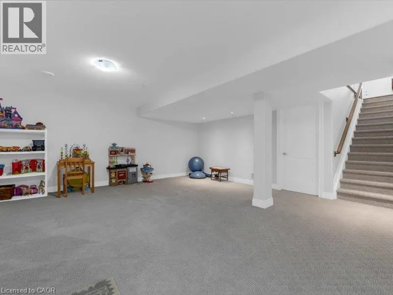 17 RIDGEVIEW Crescent