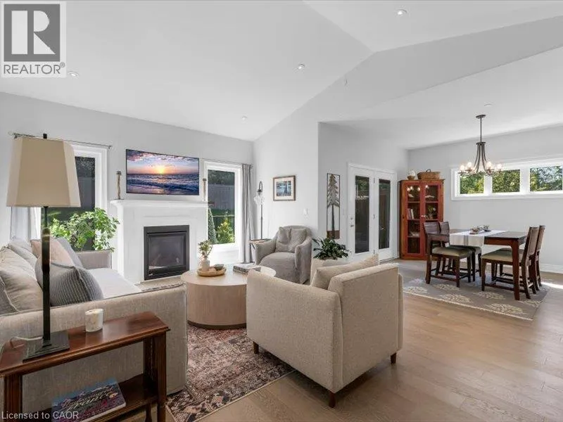 17 RIDGEVIEW Crescent