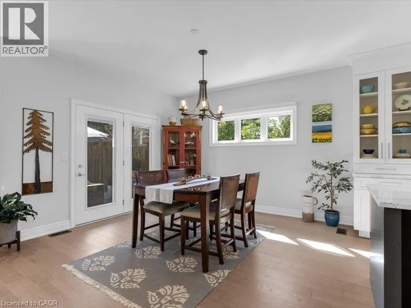 17 RIDGEVIEW Crescent
