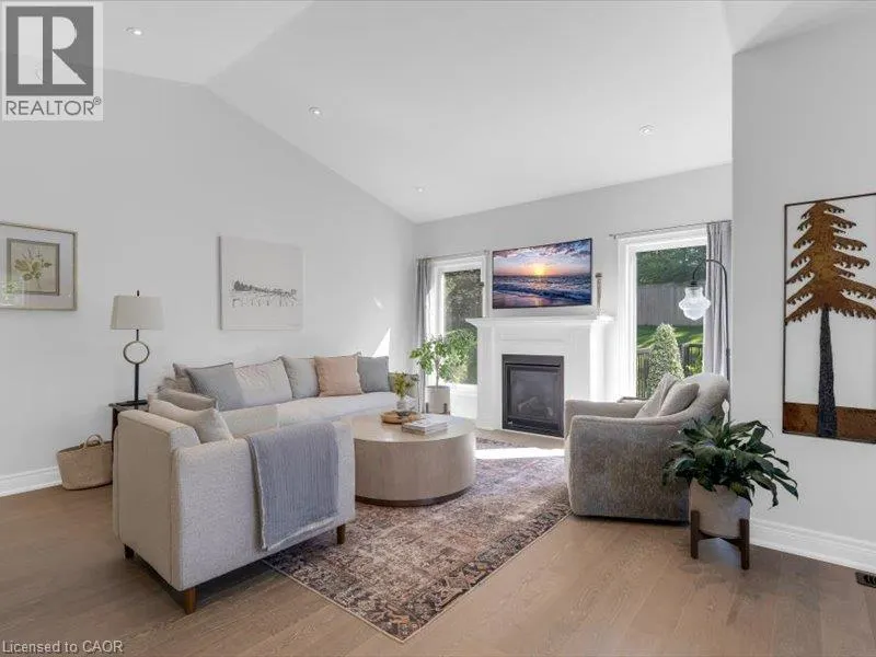 17 RIDGEVIEW Crescent