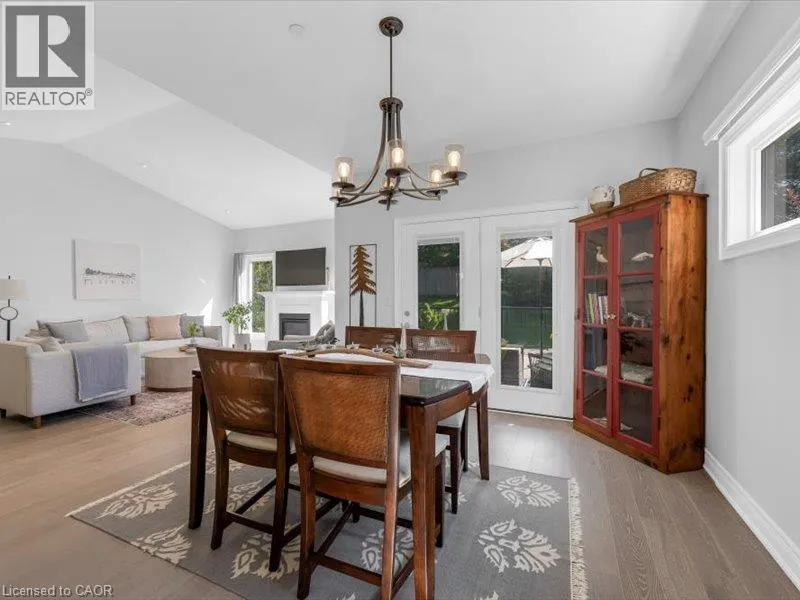 17 RIDGEVIEW Crescent