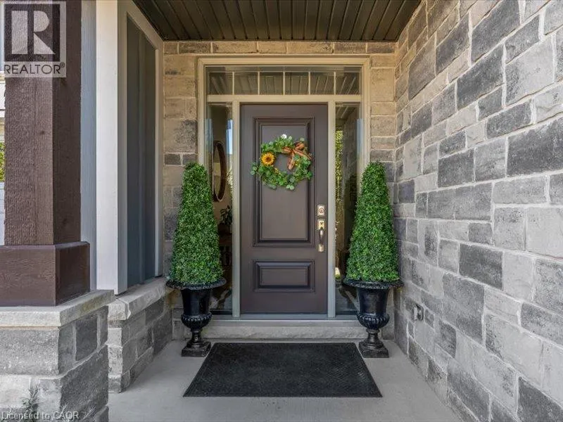 17 RIDGEVIEW Crescent