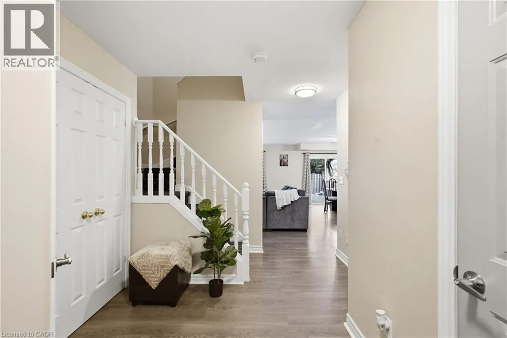801 HUNTERS GATE Crescent