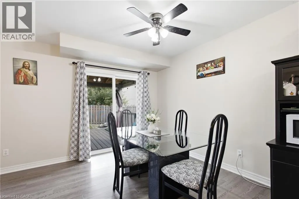 801 HUNTERS GATE Crescent