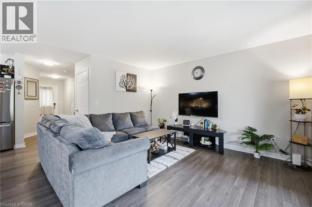 801 HUNTERS GATE Crescent