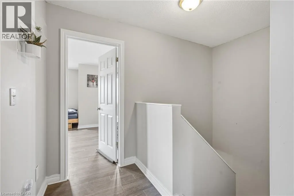 801 HUNTERS GATE Crescent