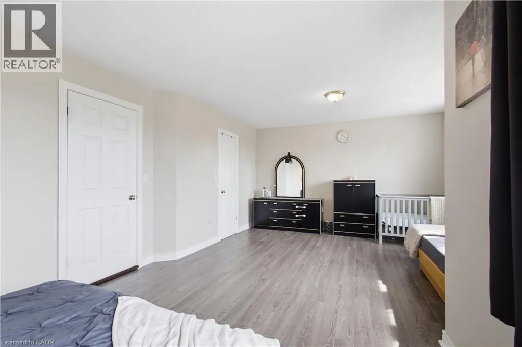 801 HUNTERS GATE Crescent