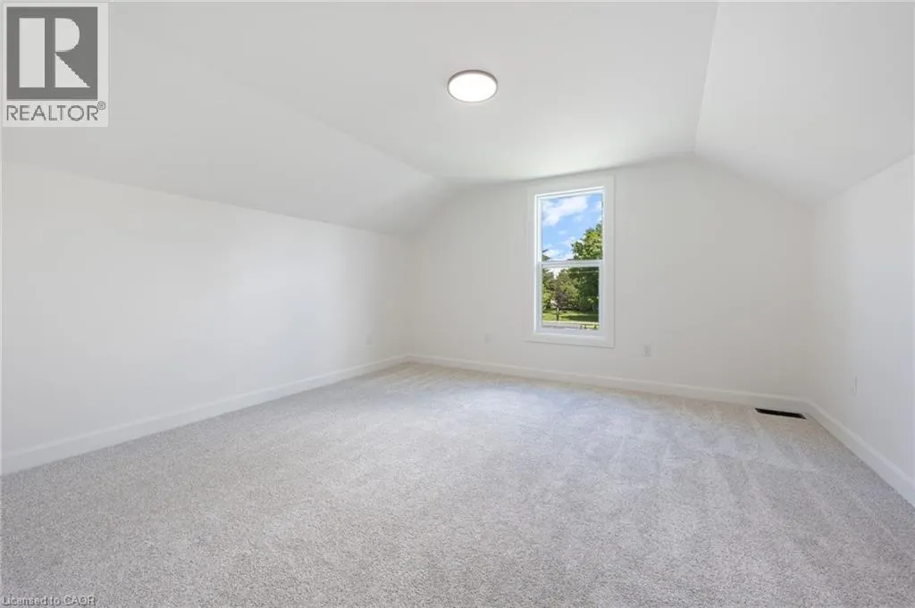 471 LYNEDOCH Road