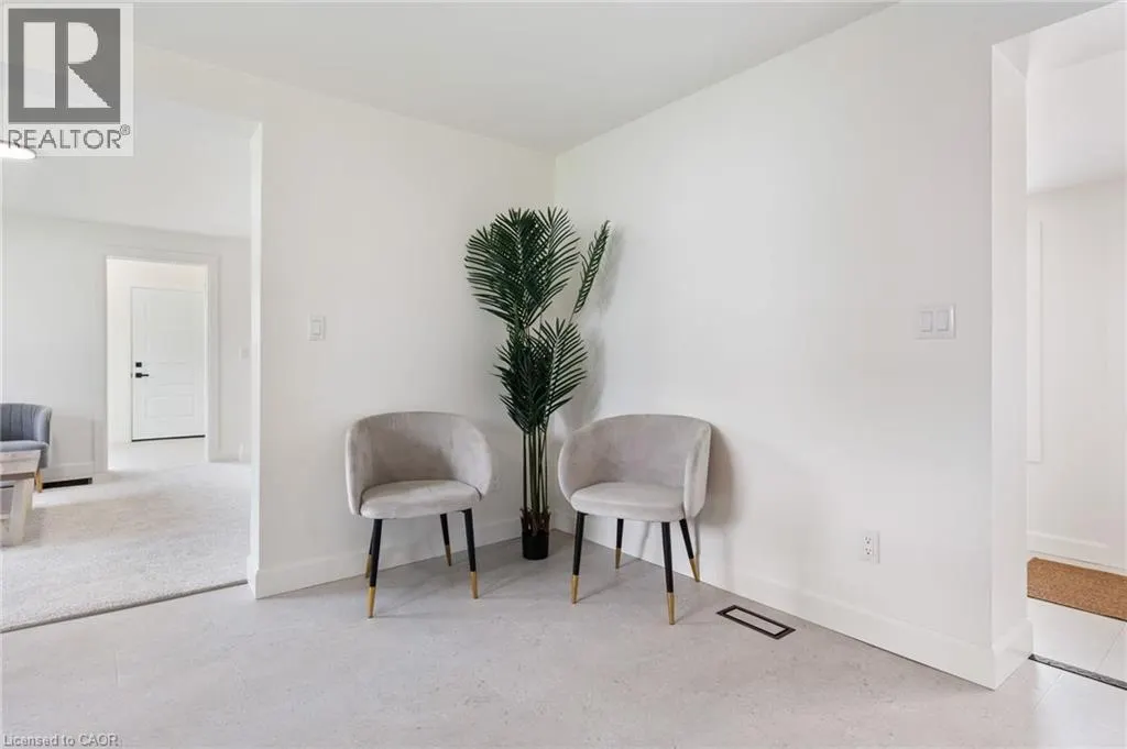 471 LYNEDOCH Road