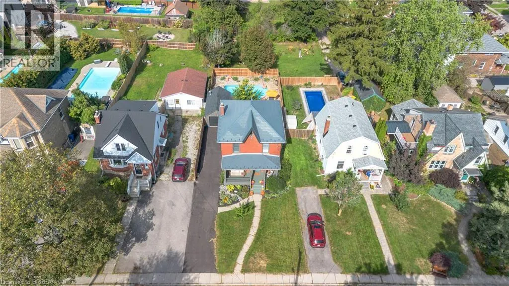 17 ALEXANDER Avenue