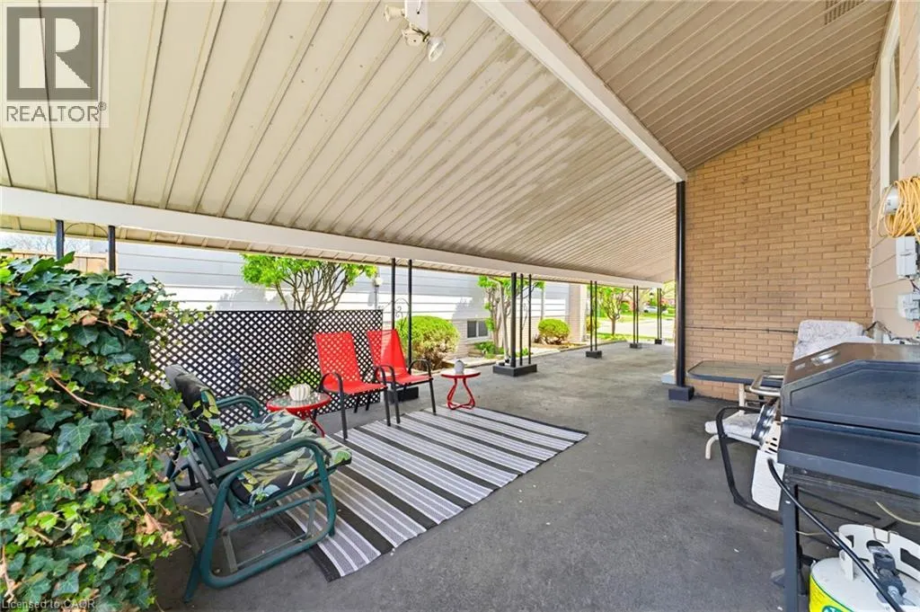 26 RIVERCREST Road