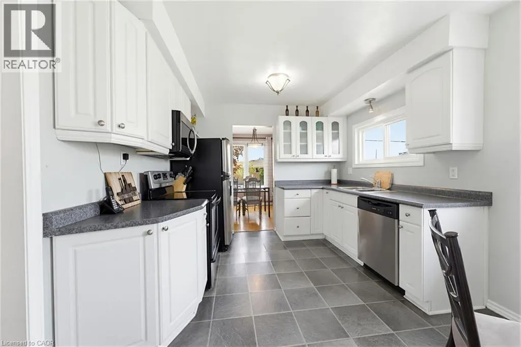 26 RIVERCREST Road