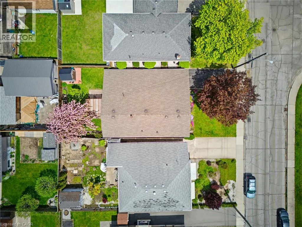 26 RIVERCREST Road