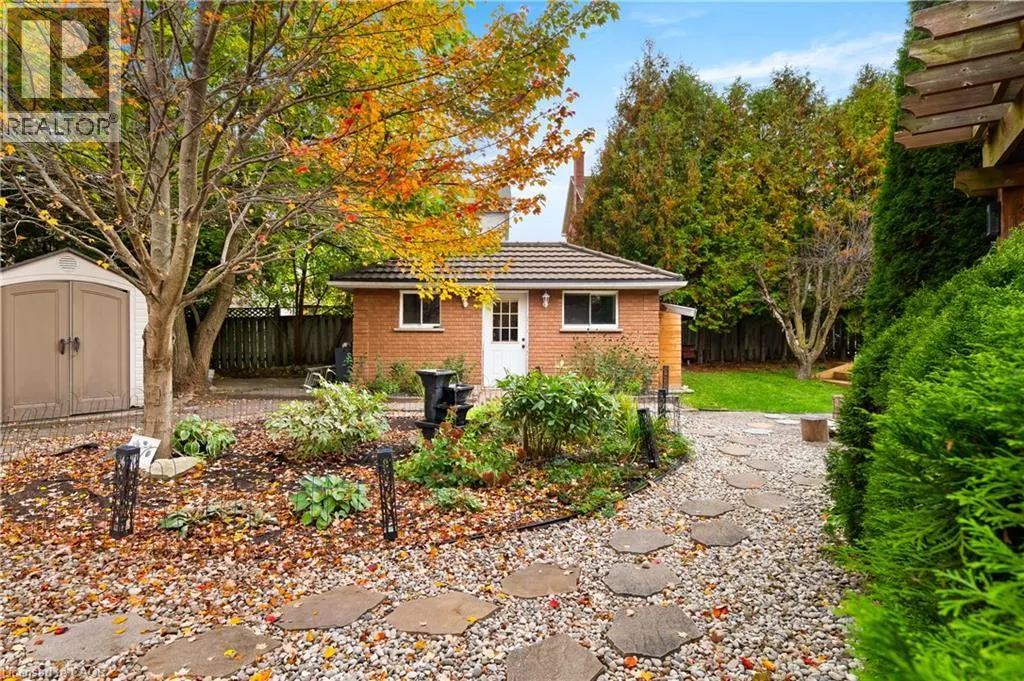 98 WALLACE Drive