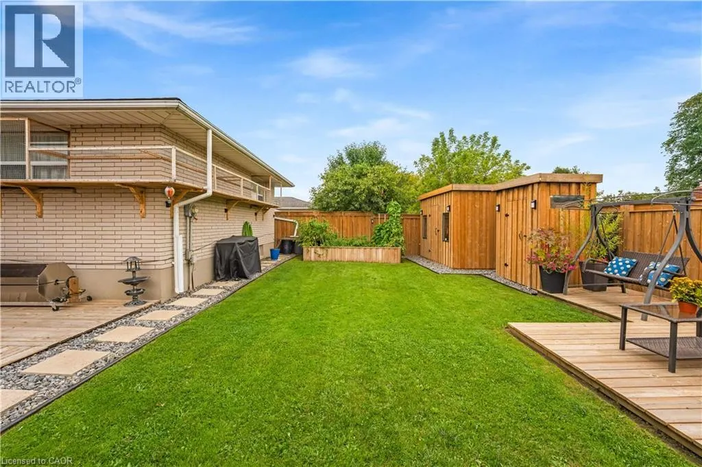 49 CARNABY Crescent