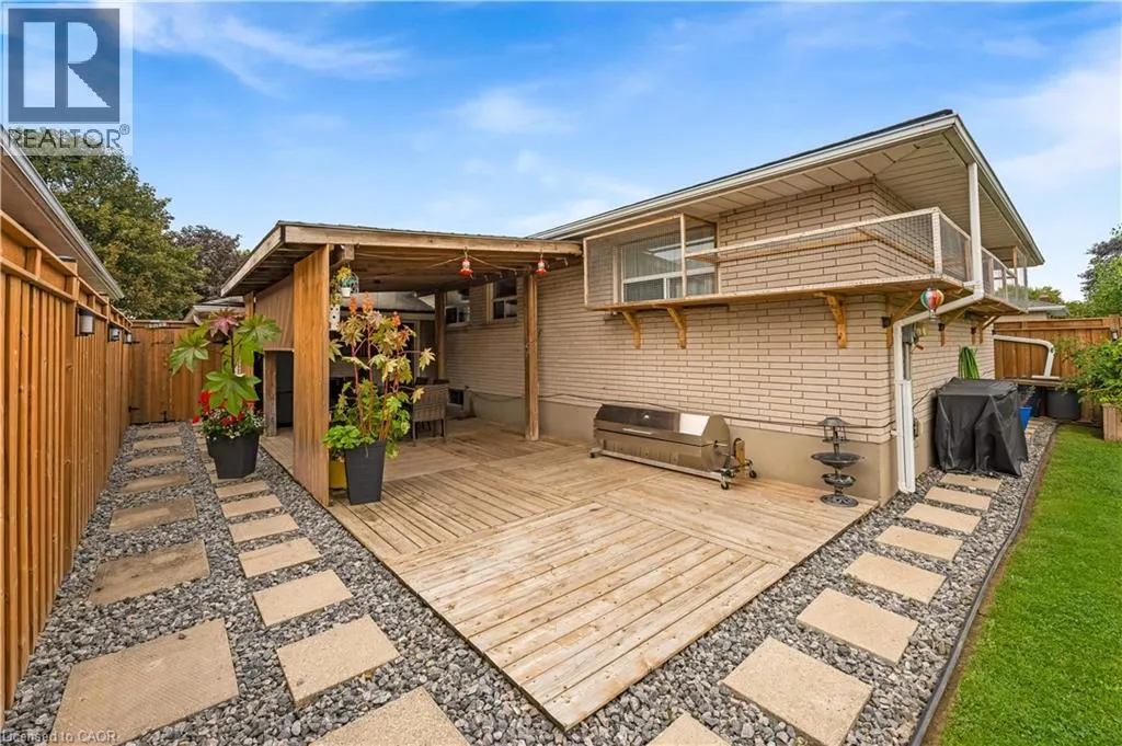 49 CARNABY Crescent