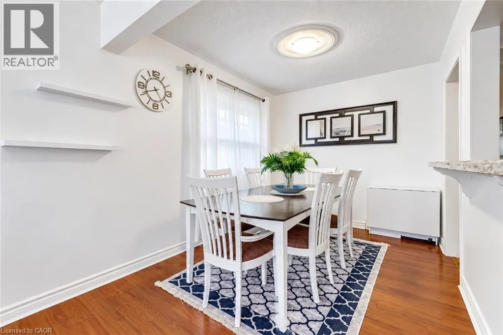 49 CARNABY Crescent