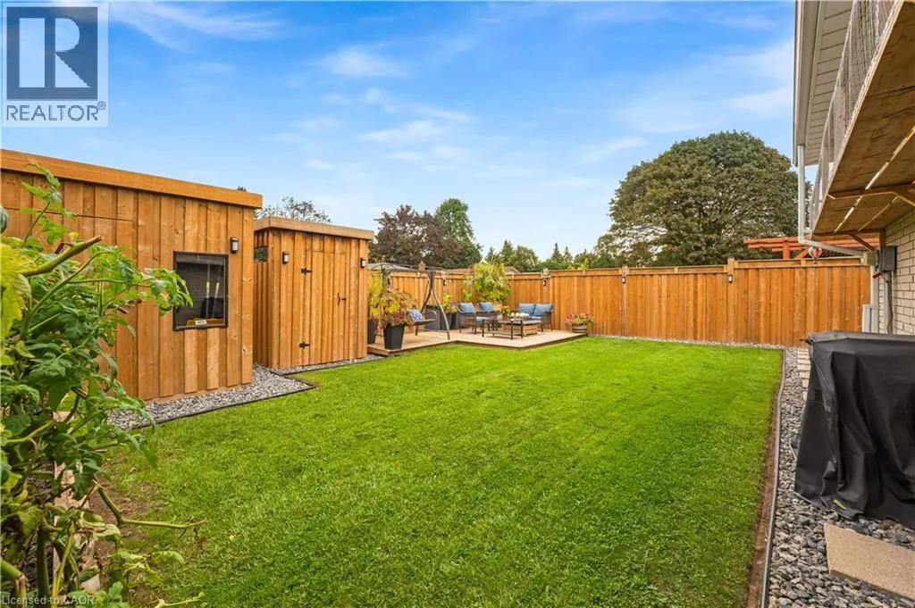 49 CARNABY Crescent