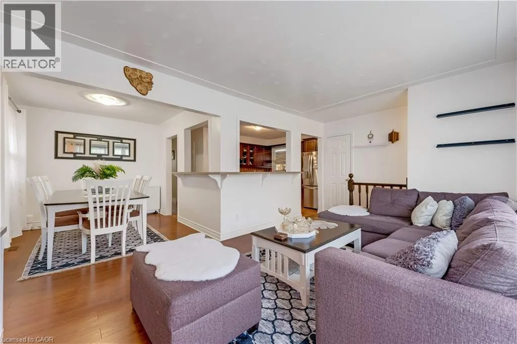 49 CARNABY Crescent