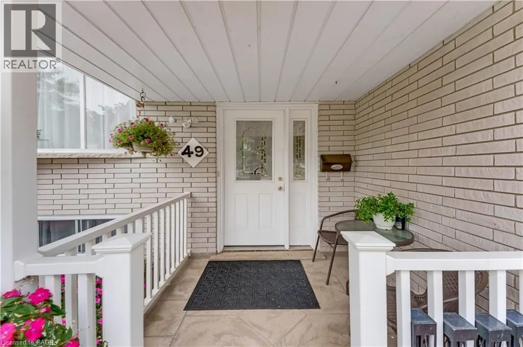 49 CARNABY Crescent