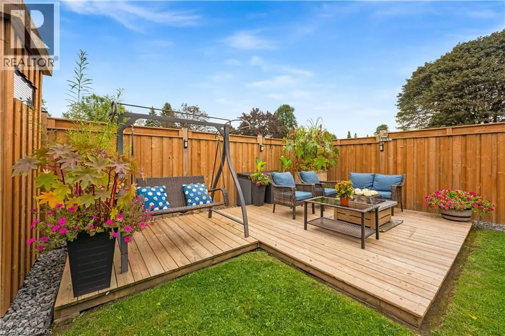 49 CARNABY Crescent