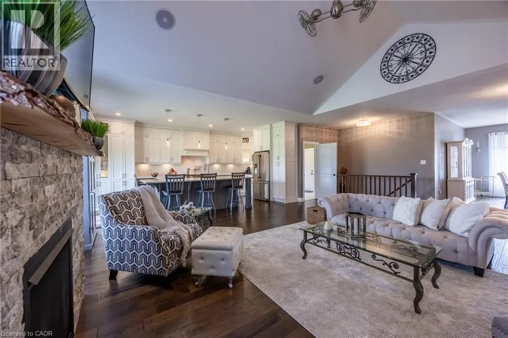 149 NEW LAKESHORE Road
