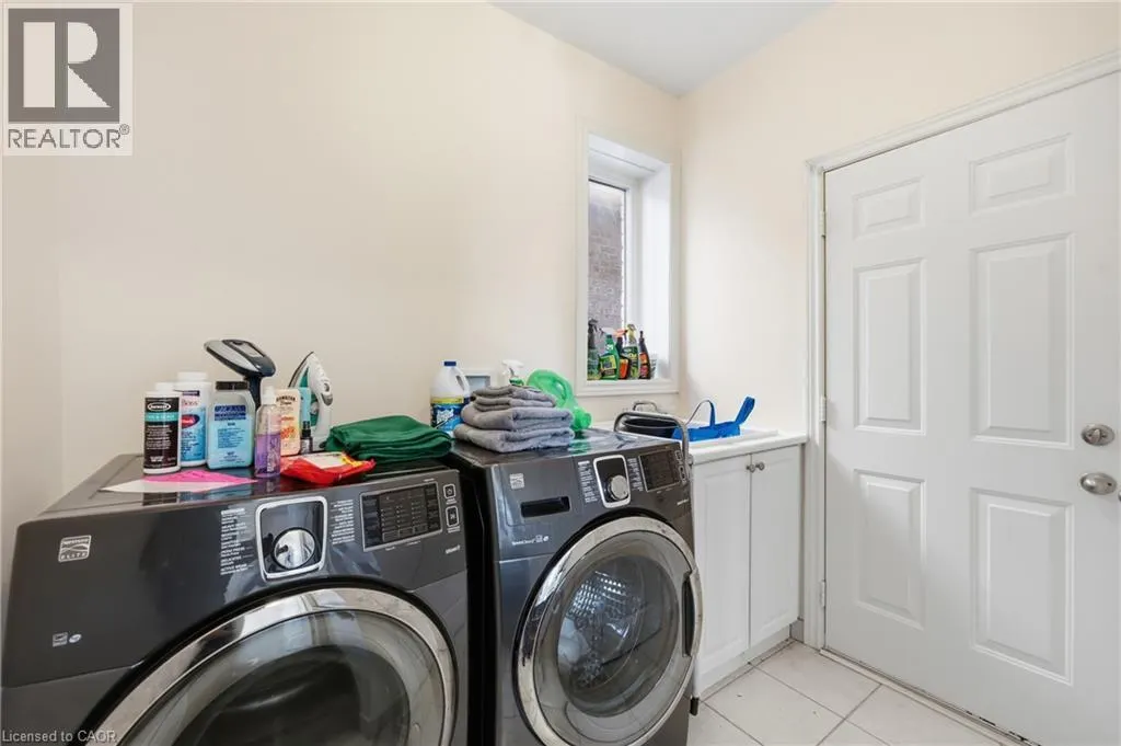 97 NARBONNE Crescent Unit# Main & Upper