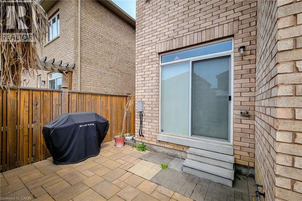 97 NARBONNE Crescent Unit# Main & Upper