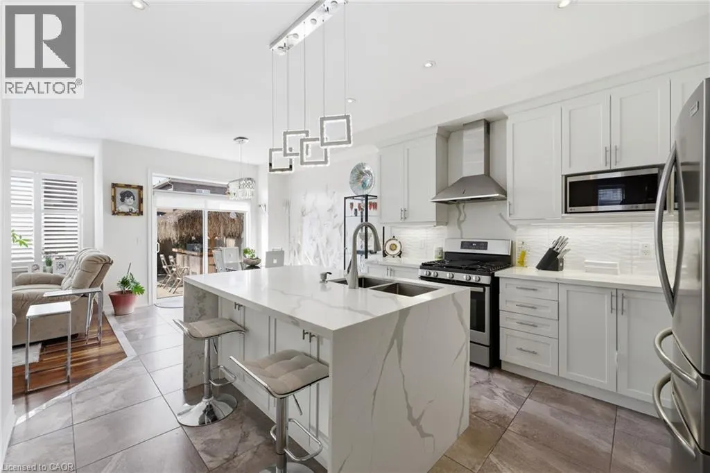 97 NARBONNE Crescent Unit# Main & Upper