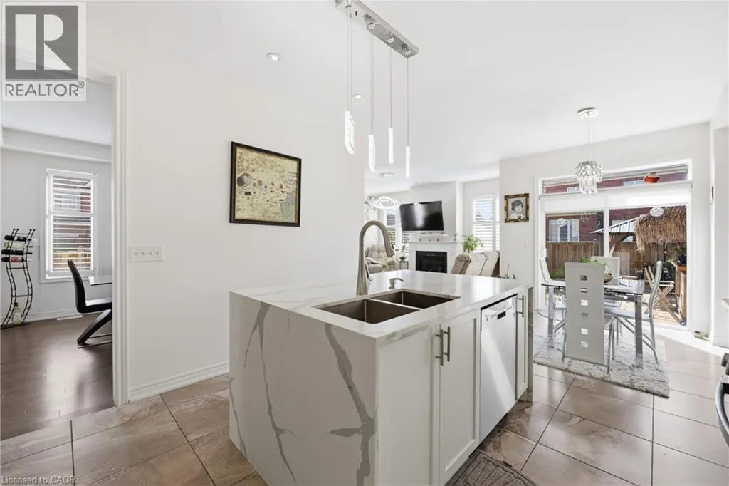 97 NARBONNE Crescent Unit# Main & Upper