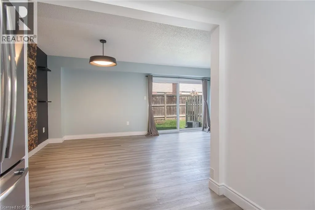 125 SEKURA Crescent Unit# 13 #13