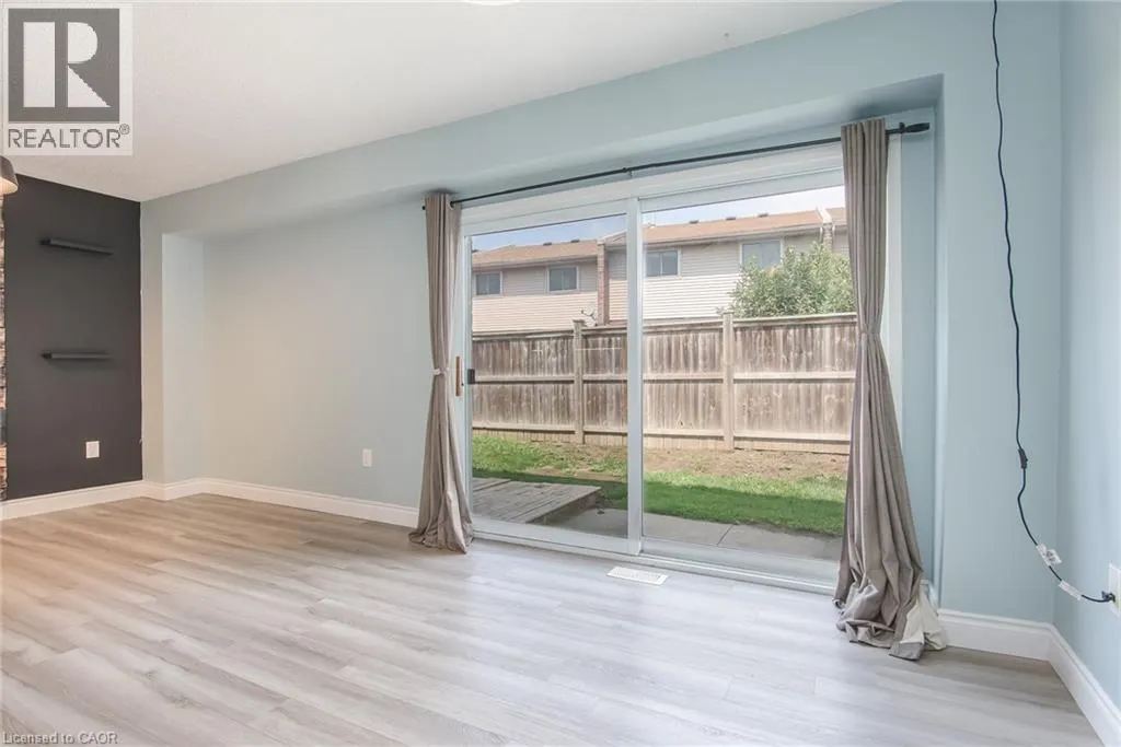 125 SEKURA Crescent Unit# 13 #13