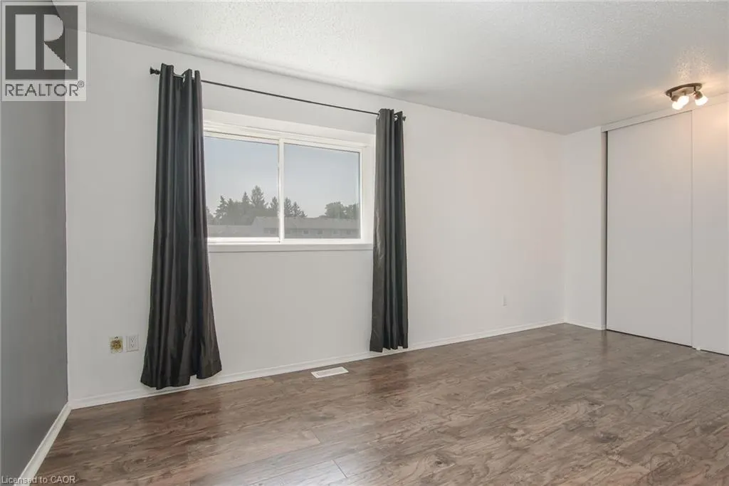 125 SEKURA Crescent Unit# 13 #13