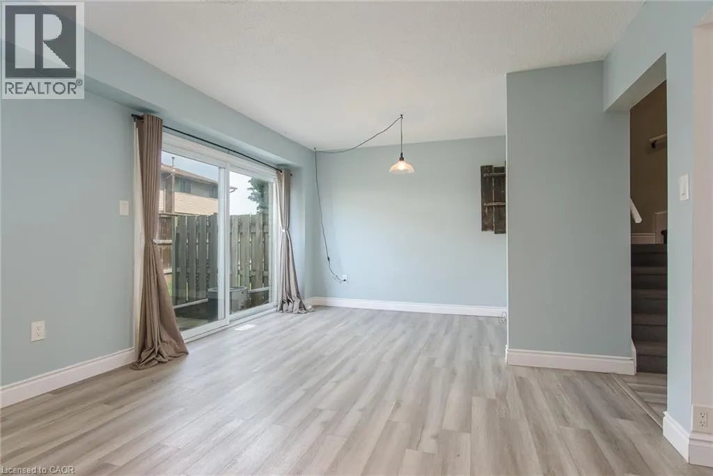 125 SEKURA Crescent Unit# 13 #13