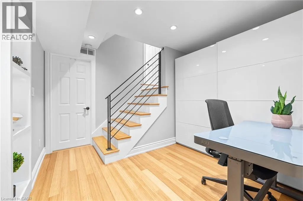 2495 WOODEN HILL Circle