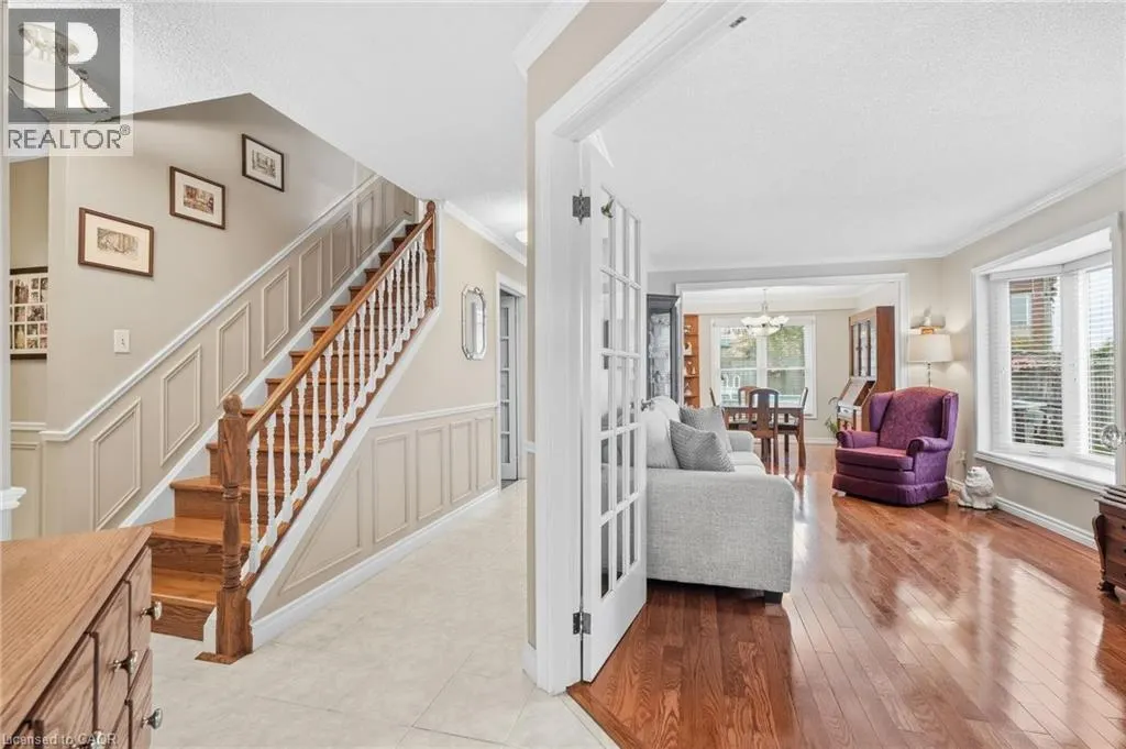 607 CLOVER PARK Crescent