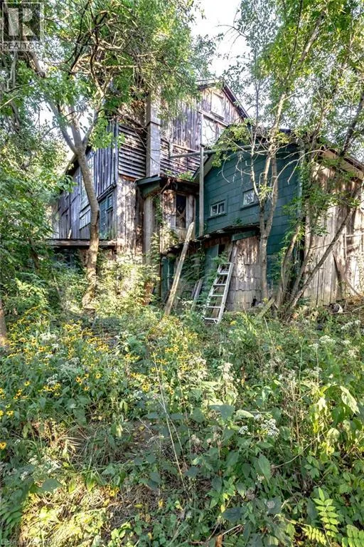 961 LOWER LIONS CLUB Road