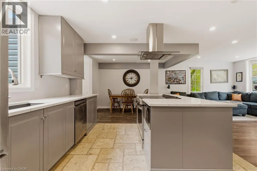 1262 HIDDEN VALLEY Road
