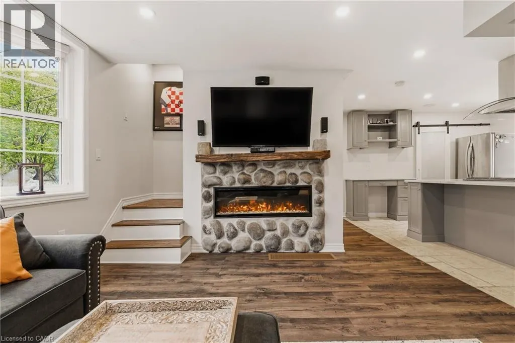 1262 HIDDEN VALLEY Road