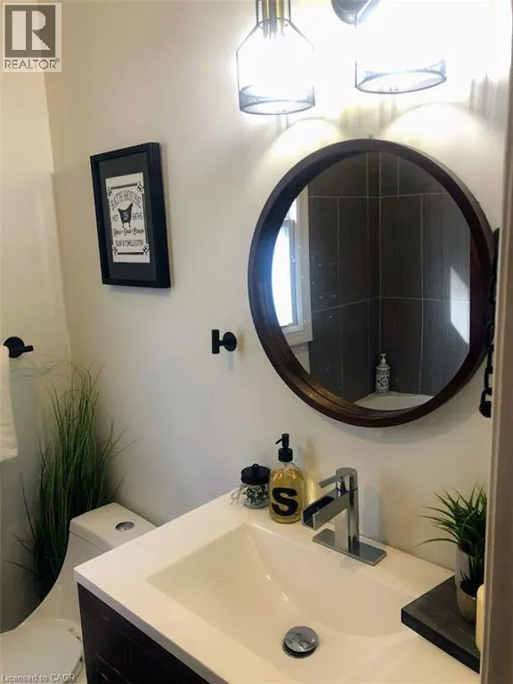 10 HUME Street Unit# MAIN #MAIN