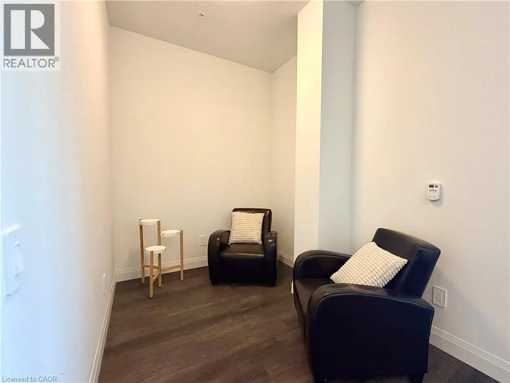 1333 WEBER Street E Unit# 106 #106