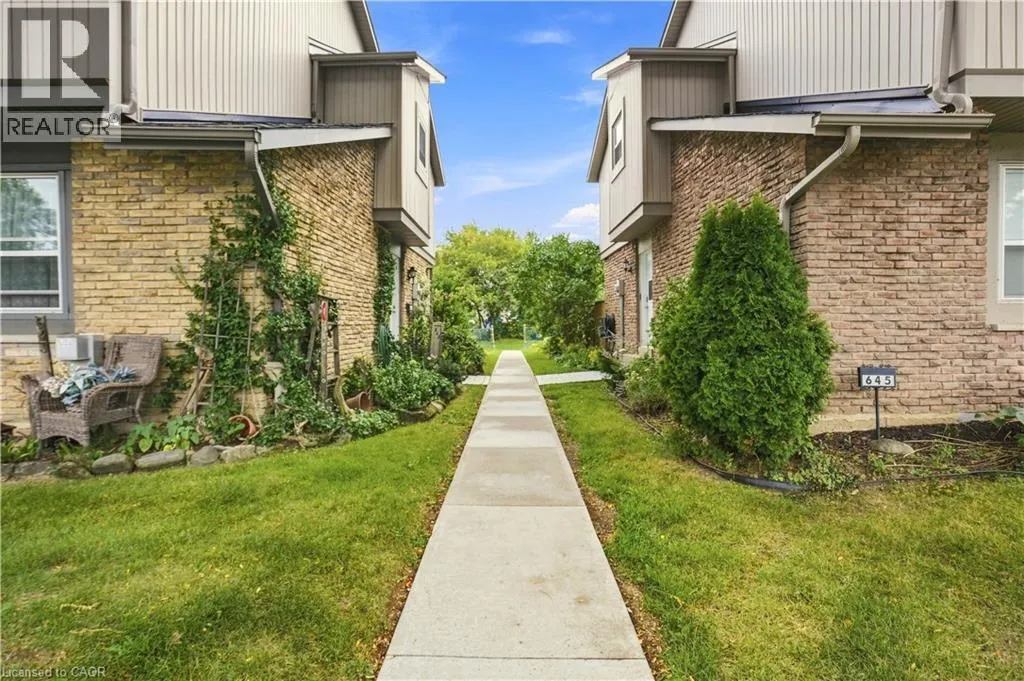 643 WOODWARD Avenue