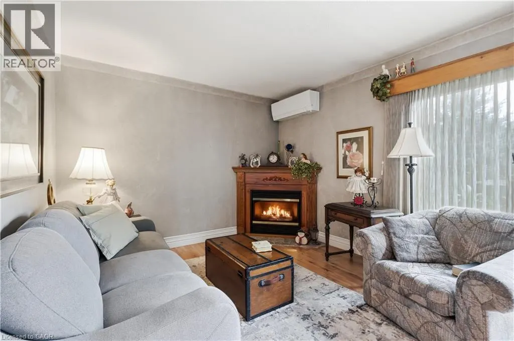 643 WOODWARD Avenue