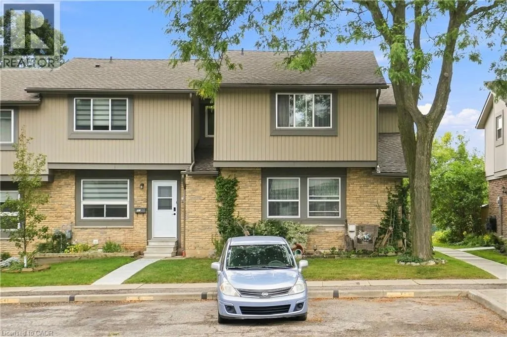 643 WOODWARD Avenue