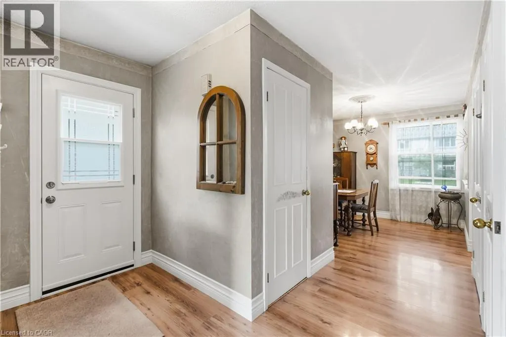 643 WOODWARD Avenue