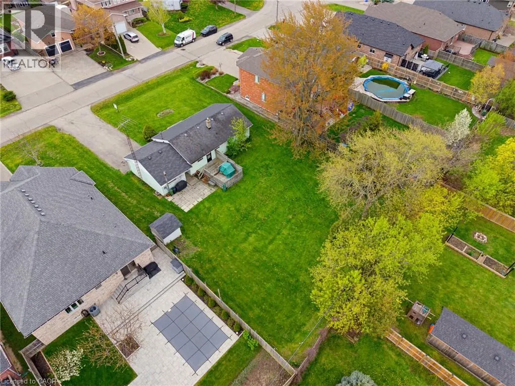 29 LECKIE Avenue