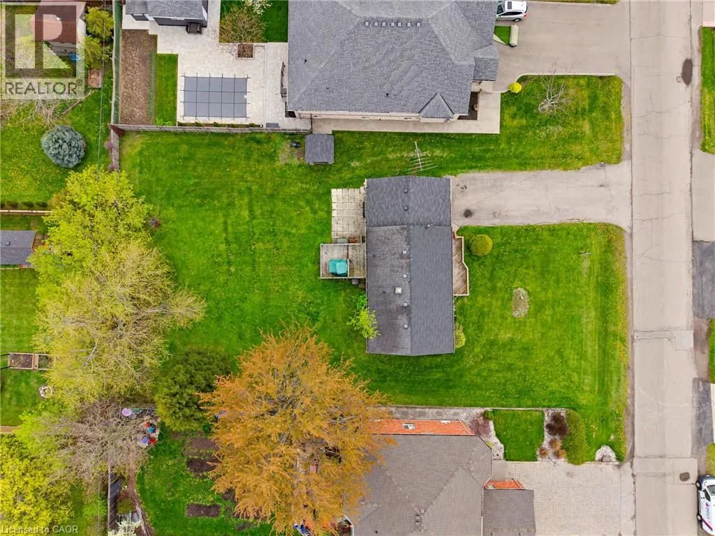 29 LECKIE Avenue