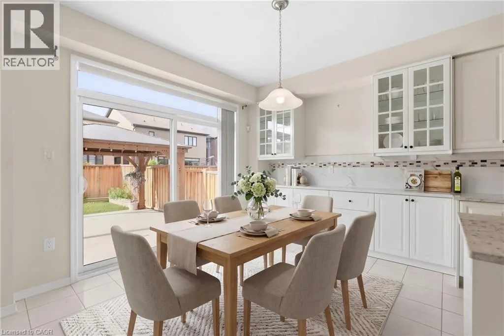35 ROYAL COACHMAN Way
