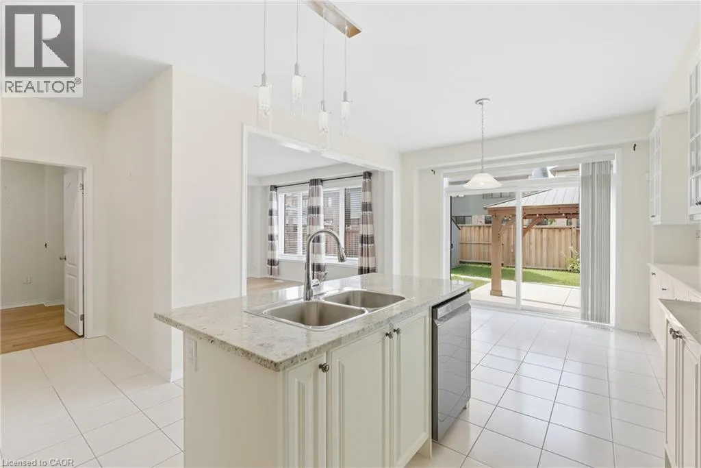 35 ROYAL COACHMAN Way